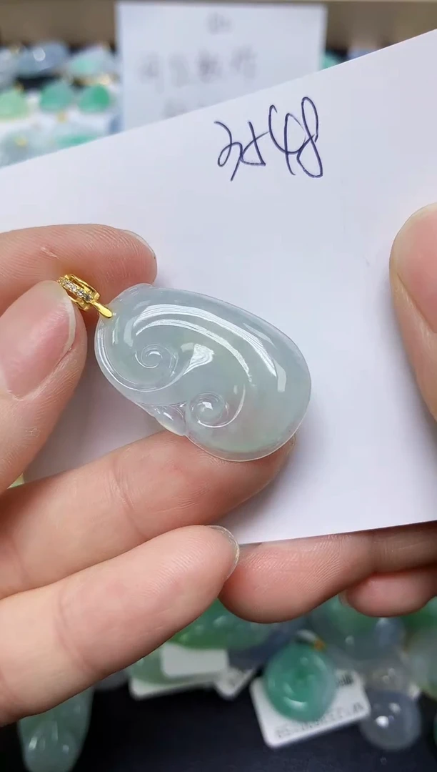 翡翠未镶嵌颈饰 天然缅甸翡翠A货