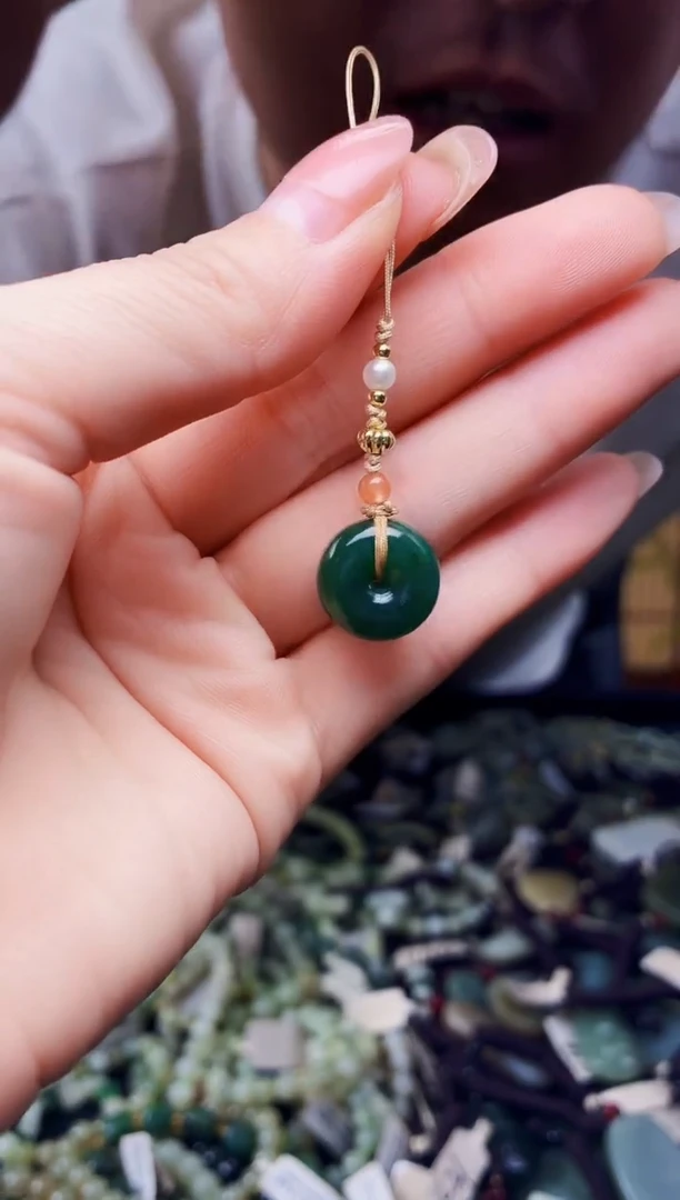 颈饰未镶嵌和田玉多样性发货，拍一发一