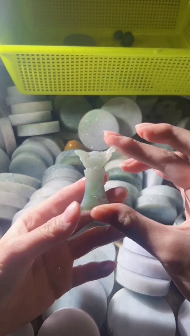 【闪购商品】翡翠颈饰未镶嵌翡翠A货小蒋150