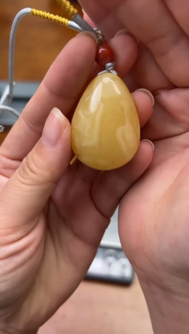 裸石琥珀未镶嵌蜜蜡吊坠