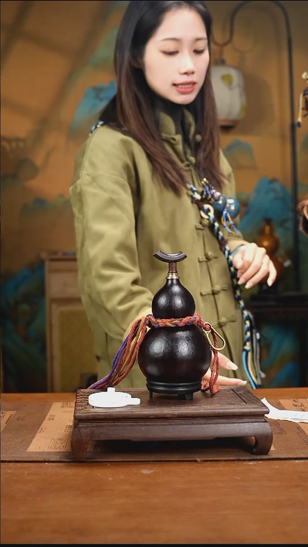 YV080简约大漆款天然酒葫芦（一物一拍）