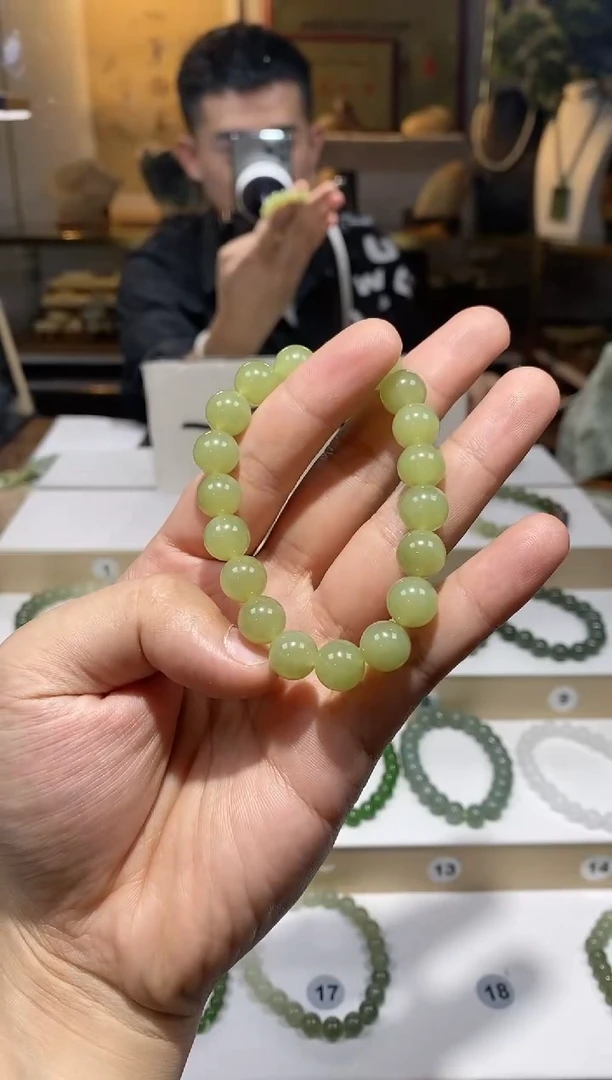 手串未镶嵌和田玉青黄口10m手串1串