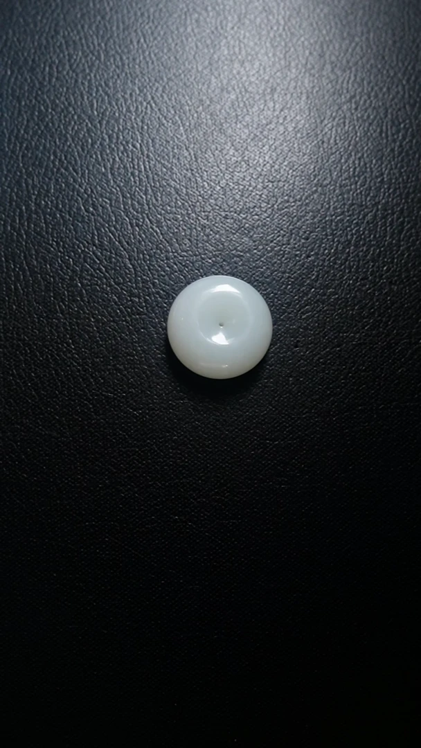 颈饰未镶嵌和田玉平安扣