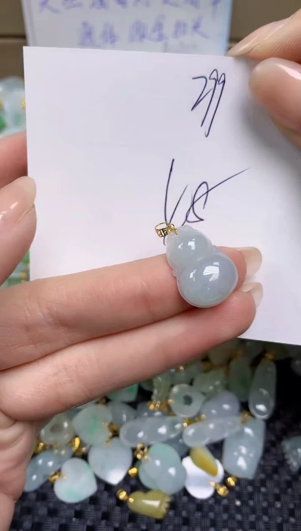 【闪购商品】翡翠颈饰18K金镶嵌天然缅甸A货翡翠