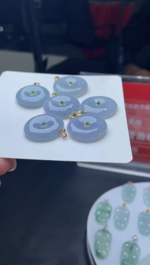 18K金镶嵌定制翡翠DDJ41837/多样性发一件
