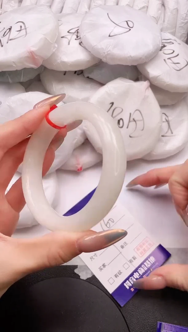 【闪购商品】和田玉手镯未镶嵌19L60-59