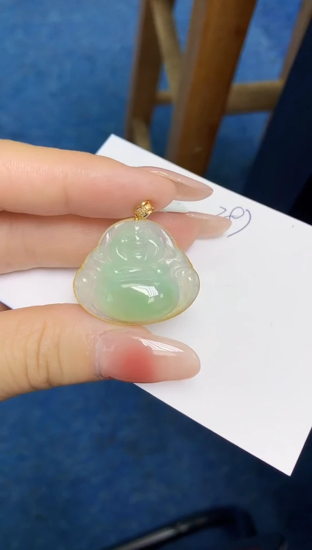 翡翠18K金镶嵌颈饰 天然缅甸翡翠A货