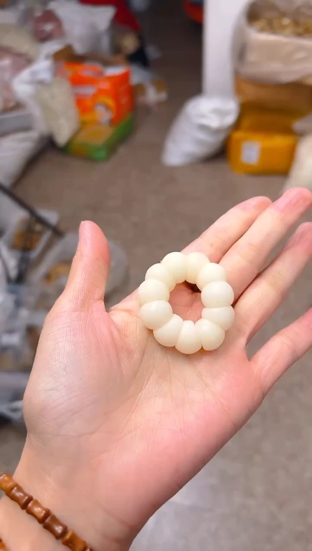 吊坠菩提根/象牙果白色手捻