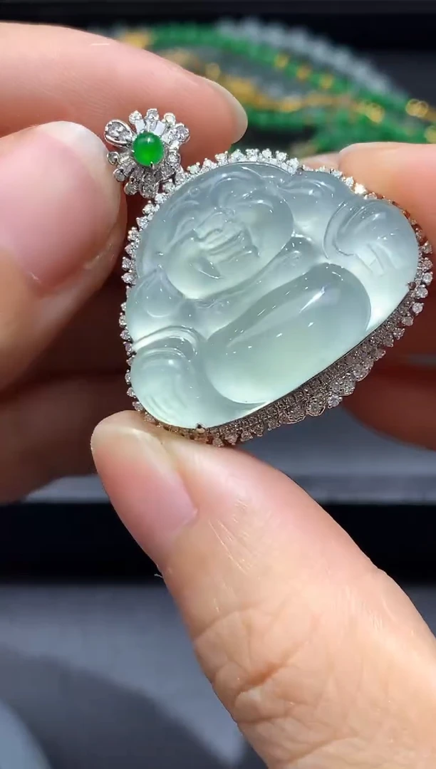 颈饰18K金镶嵌翡翠美****师633分单 总价16500