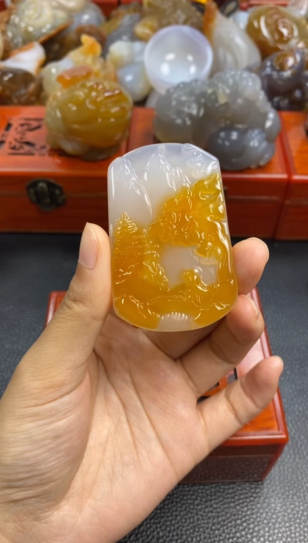 未镶嵌挂件玛瑙/玉髓?**?1