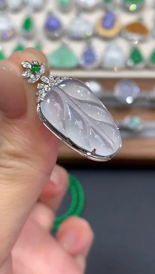 吊坠(不含链)18K金镶嵌翡翠a18