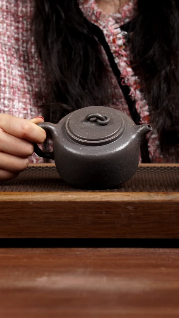 【闪购商品】紫砂茶壶8目粗砂天青单圈井栏300CC