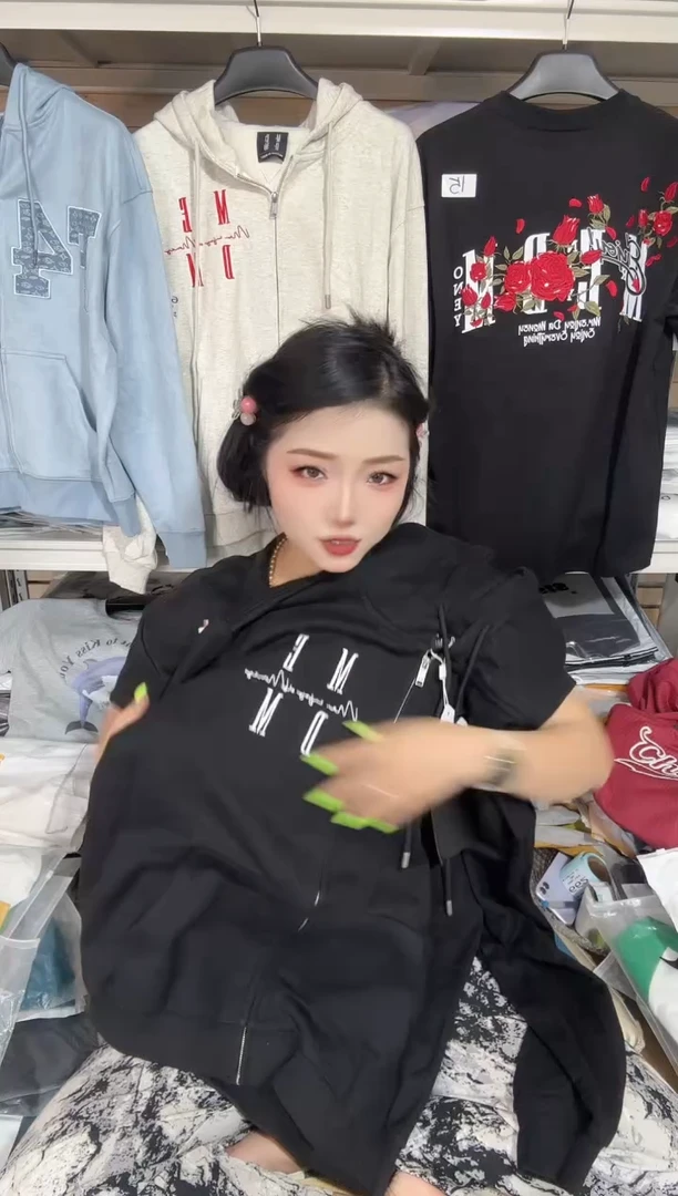 开衫款ME开衫卫衣