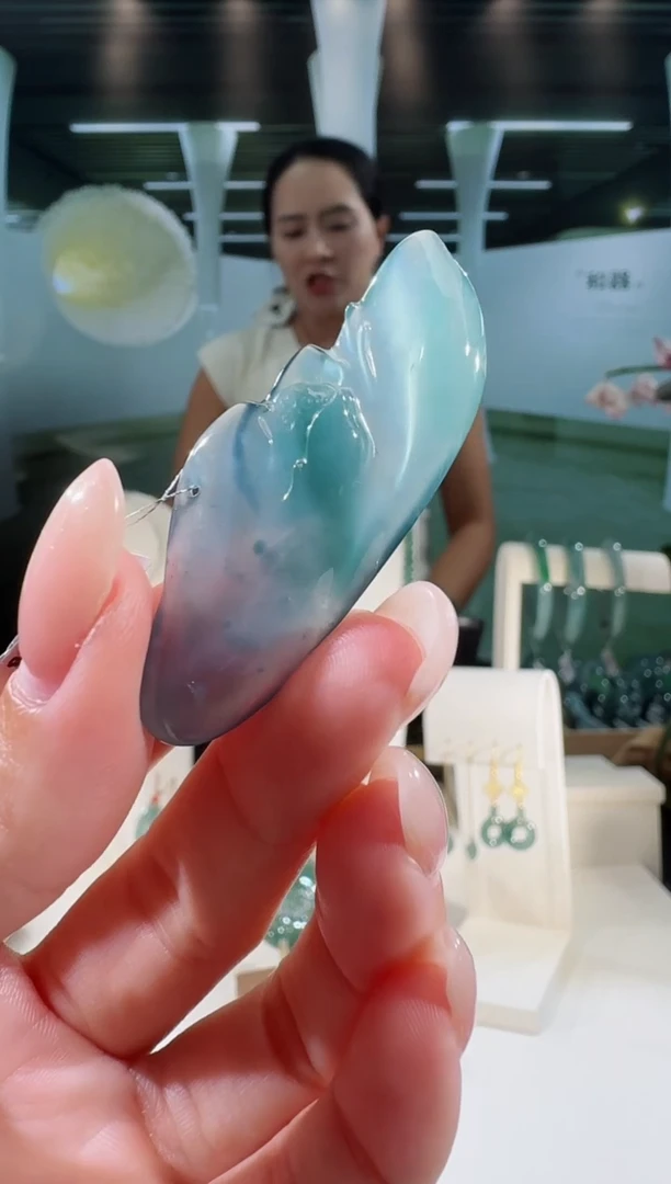 翡翠未镶嵌吊坠(不含链)花牌