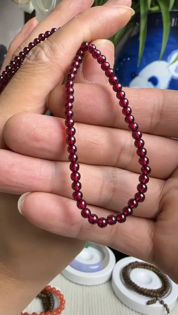 水晶手串未镶嵌手串石榴石