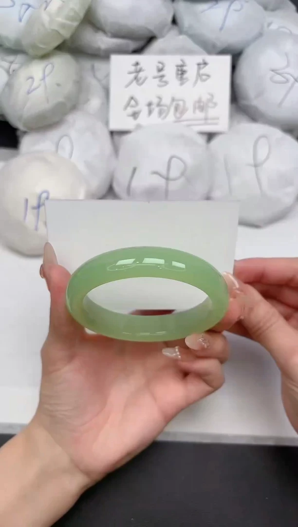 东凌女款手镯124-60.0