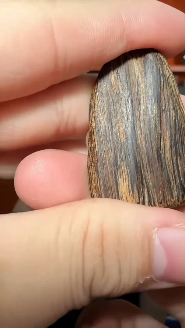 沉香吊坠216号沉水挂件多样性发一