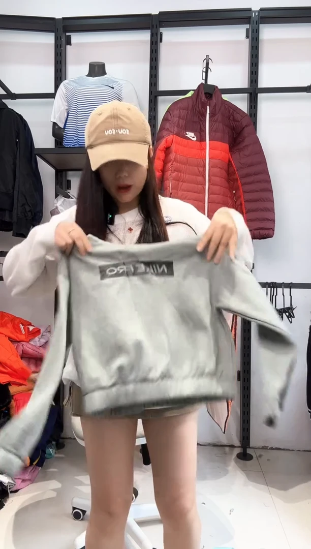 2431 编码  瑕疵直播间过款为准 尺码130