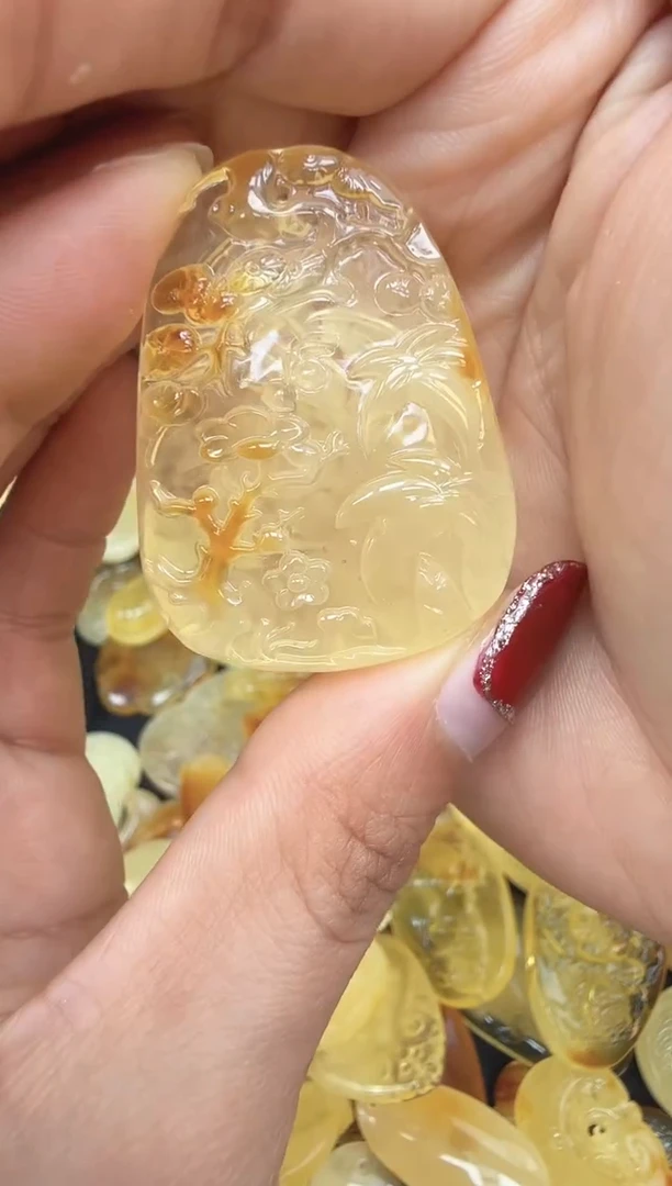 【闪购商品】琥珀裸石未镶嵌挂坠
