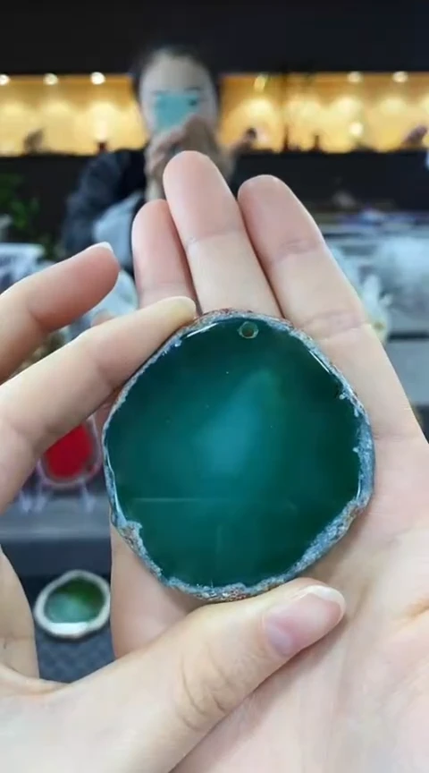 未镶嵌颈饰玛瑙/玉髓雁**飞玛瑙