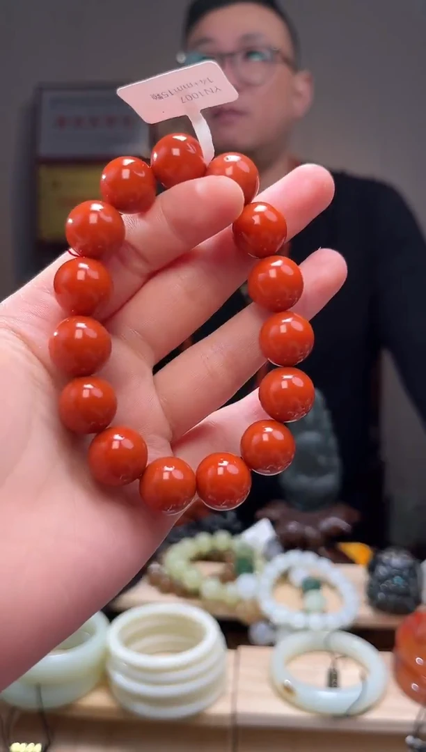 颈饰未镶嵌南红玛瑙杜**杜手串13+