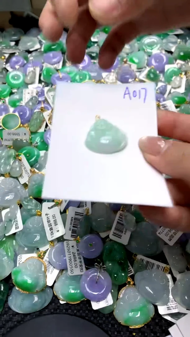 【闪购商品】翡翠颈饰18K金镶嵌11111111111111111