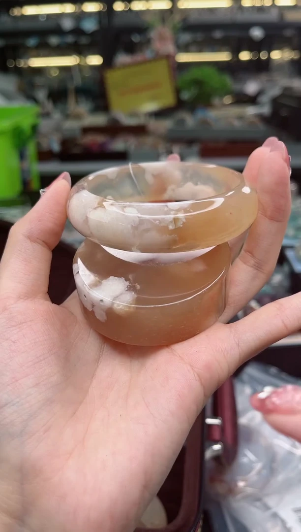 【闪购商品】石英质玉手镯未镶嵌59圈口（赠品镯心）3547524