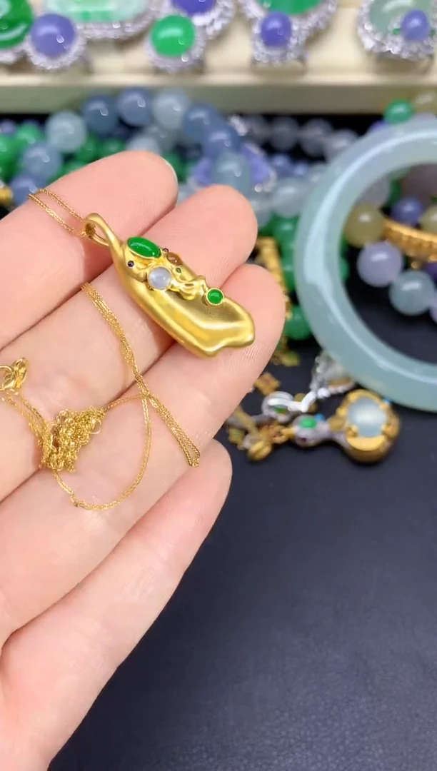 颈饰18K金镶嵌翡翠257-雪姐翡翠天天见