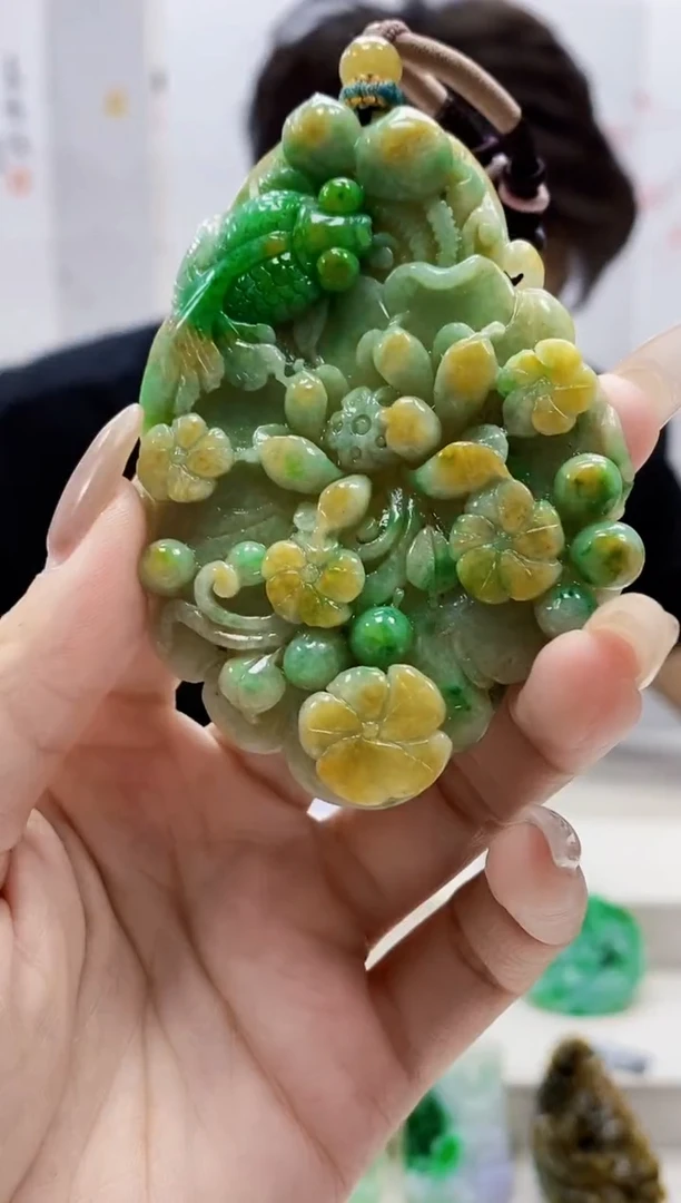 未镶嵌定制翡翠5145lr-毛货挂件19