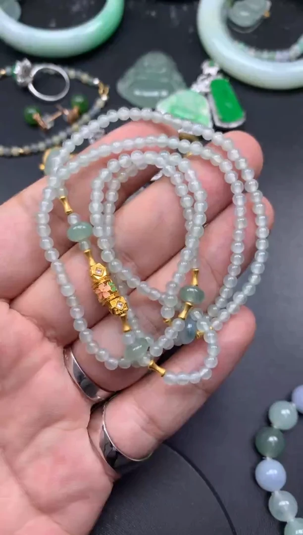 颈饰18K金镶嵌翡翠芒果商品不退不换