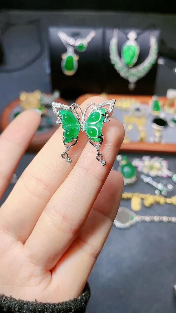 【闪购商品】翡翠吊坠(赠链)银S925镶嵌吊坠