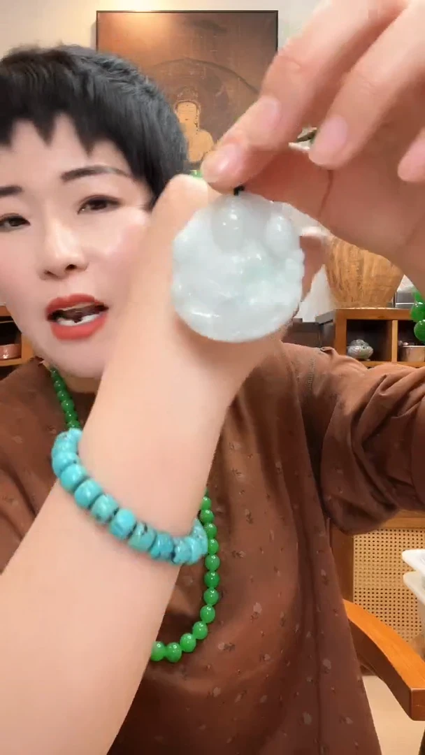 吊坠(赠链)未镶嵌翡翠008