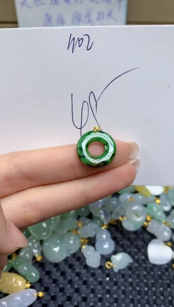 【闪购商品】翡翠颈饰18K金镶嵌天然缅甸A货翡翠