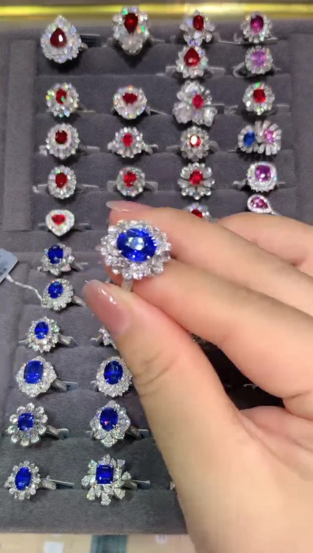 戒指蓝宝石18K金镶嵌3.07ct