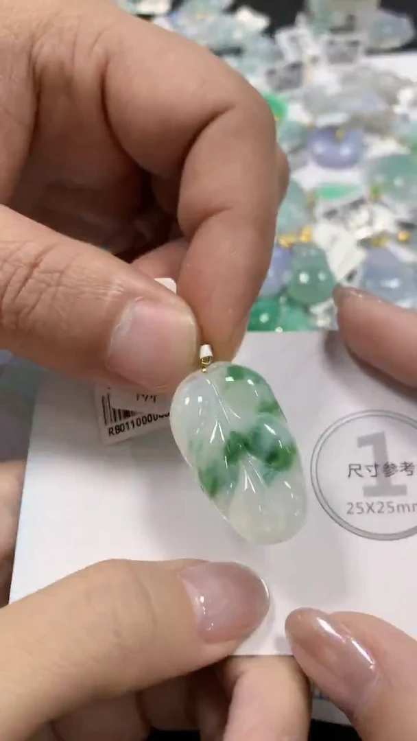 颈饰18K金镶嵌翡翠天然缅甸翡翠a货百元以上9元证书费自理