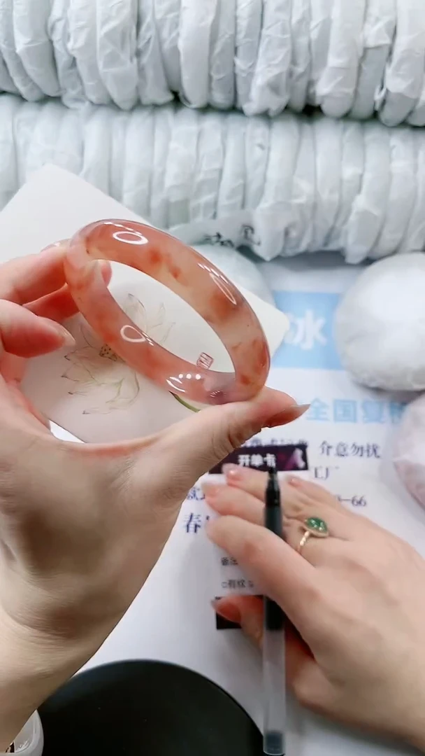 【闪购商品】石英质玉手镯未镶嵌多样性发货L23