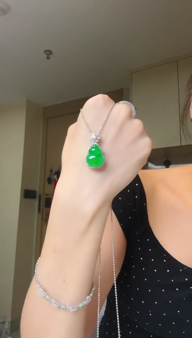 吊坠(不含链)银S925镶嵌翡翠天然翡翠吊坠