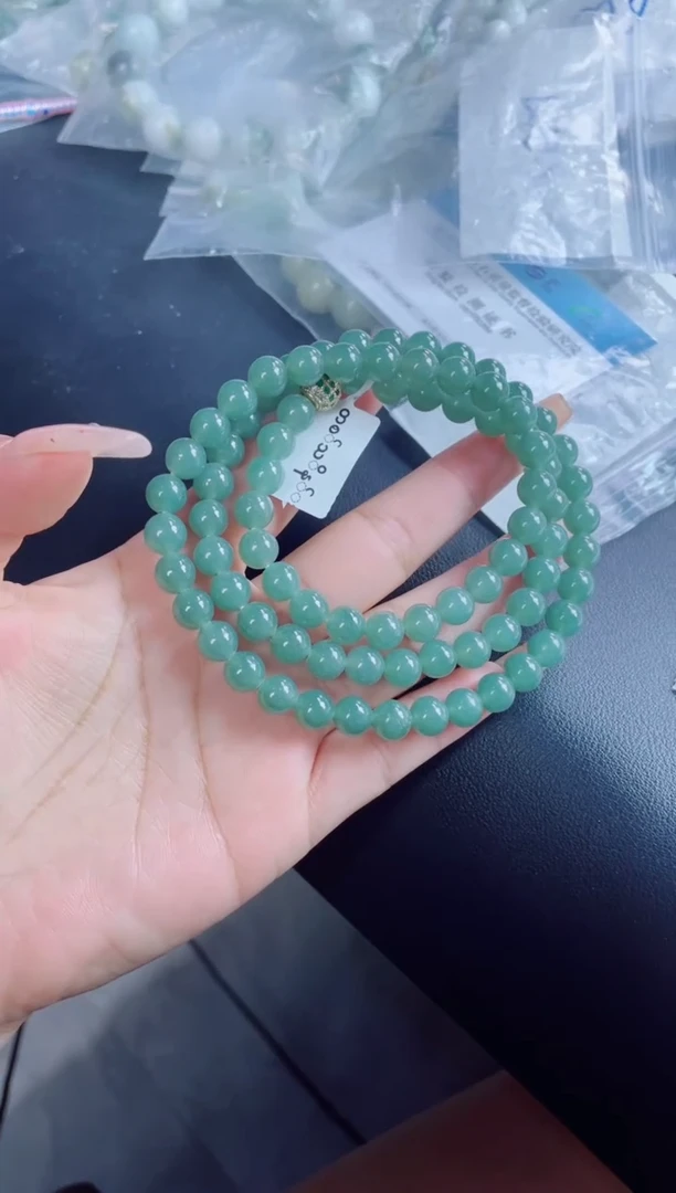 定制翡翠未镶嵌珠串