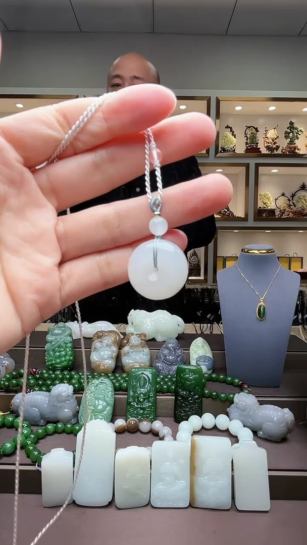 【闪购商品】和田玉挂件未镶嵌苏