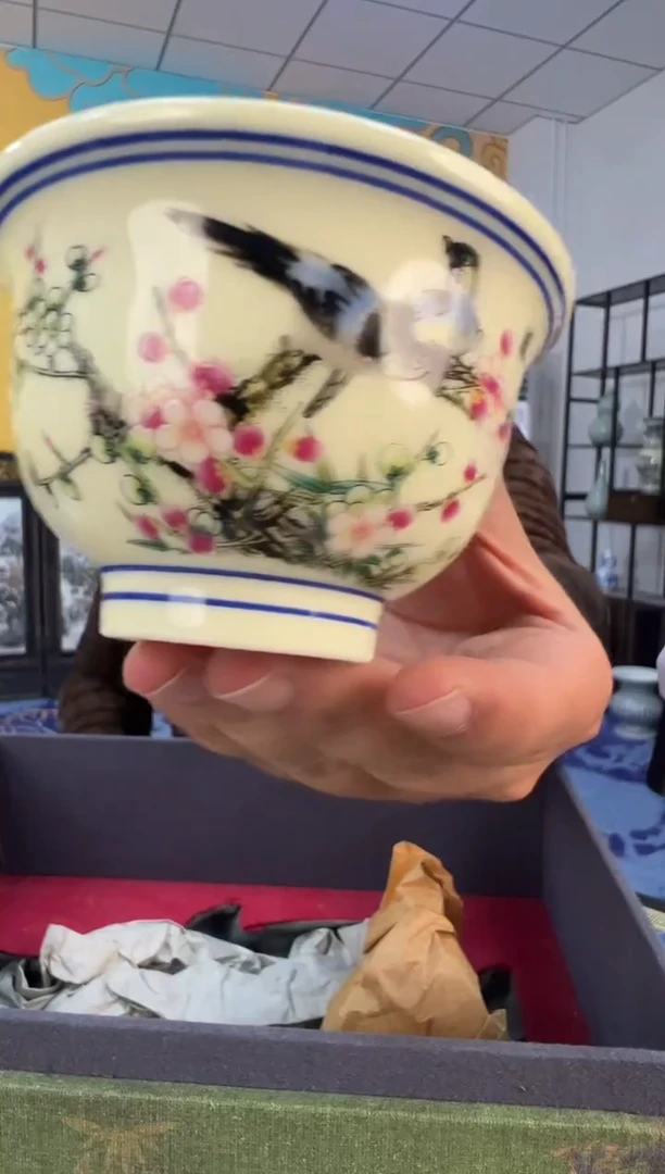 摆件瓷景德镇花鸟压手杯