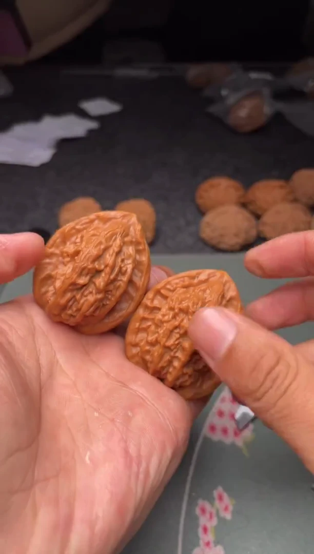 把件文玩核桃a261   大红袍 40尺