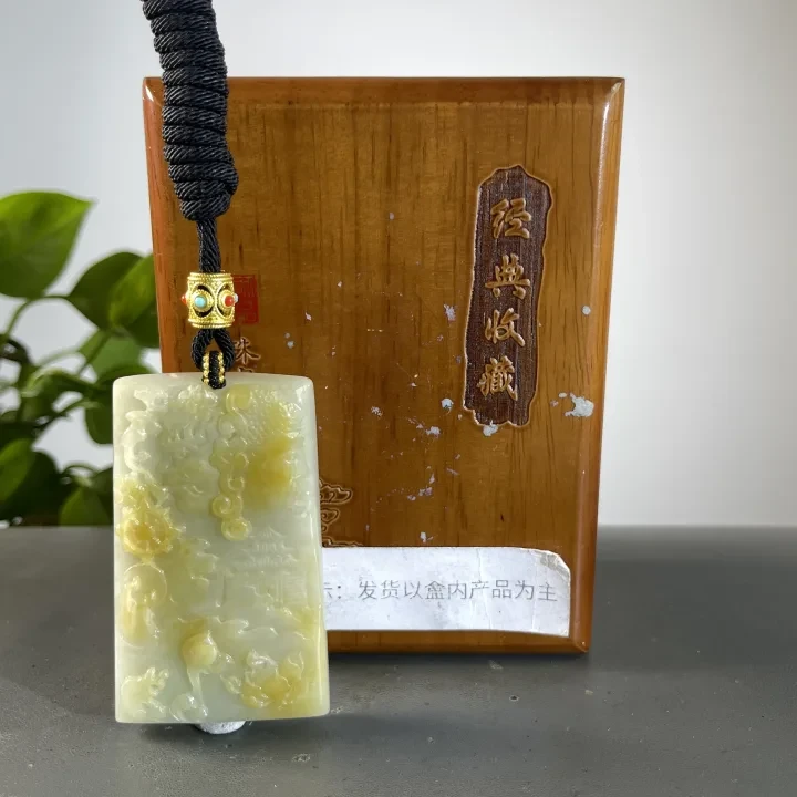 JCW18-250 H 天然缅甸A货翡翠