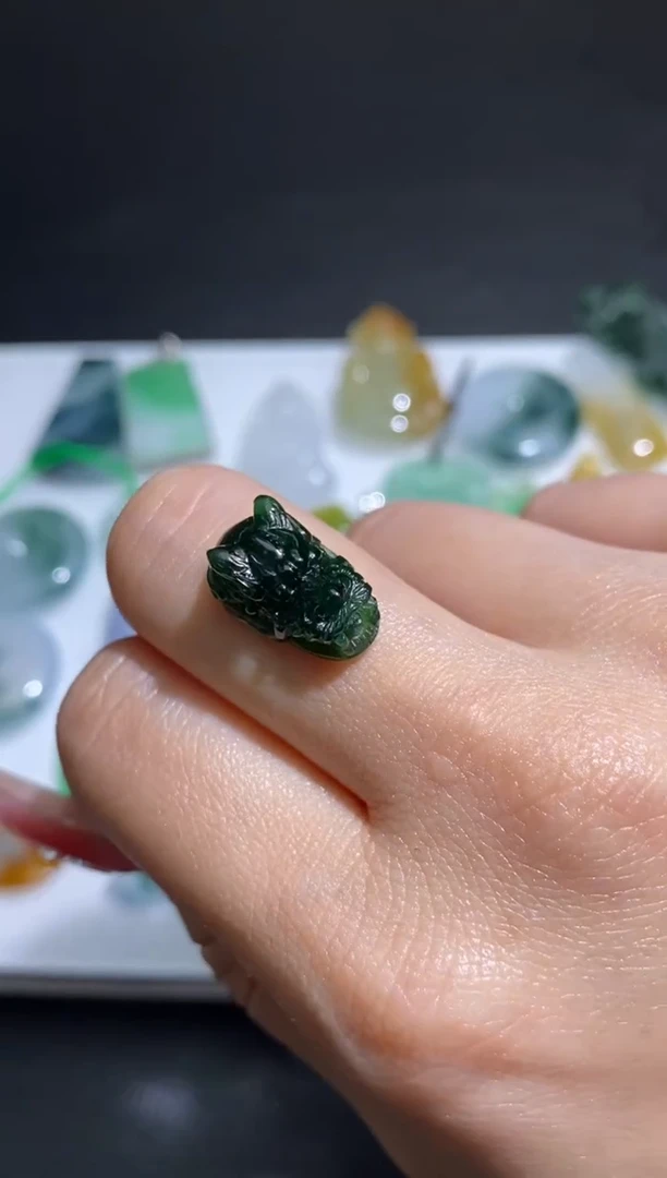 未镶嵌定制翡翠翡翠毛货~