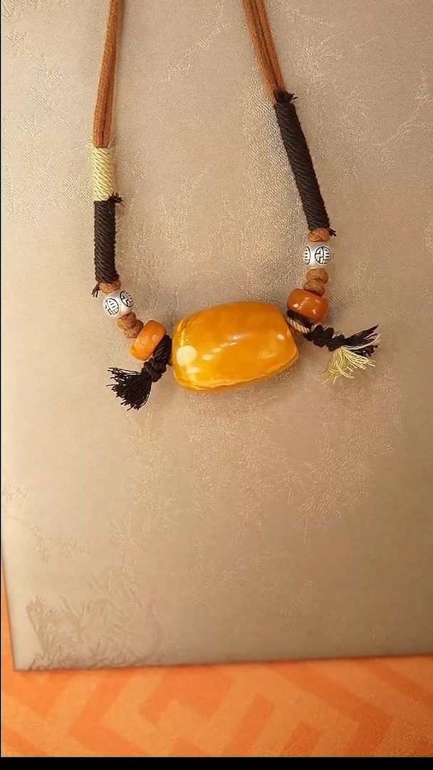 【闪购商品】琥珀颈饰未镶嵌颈饰