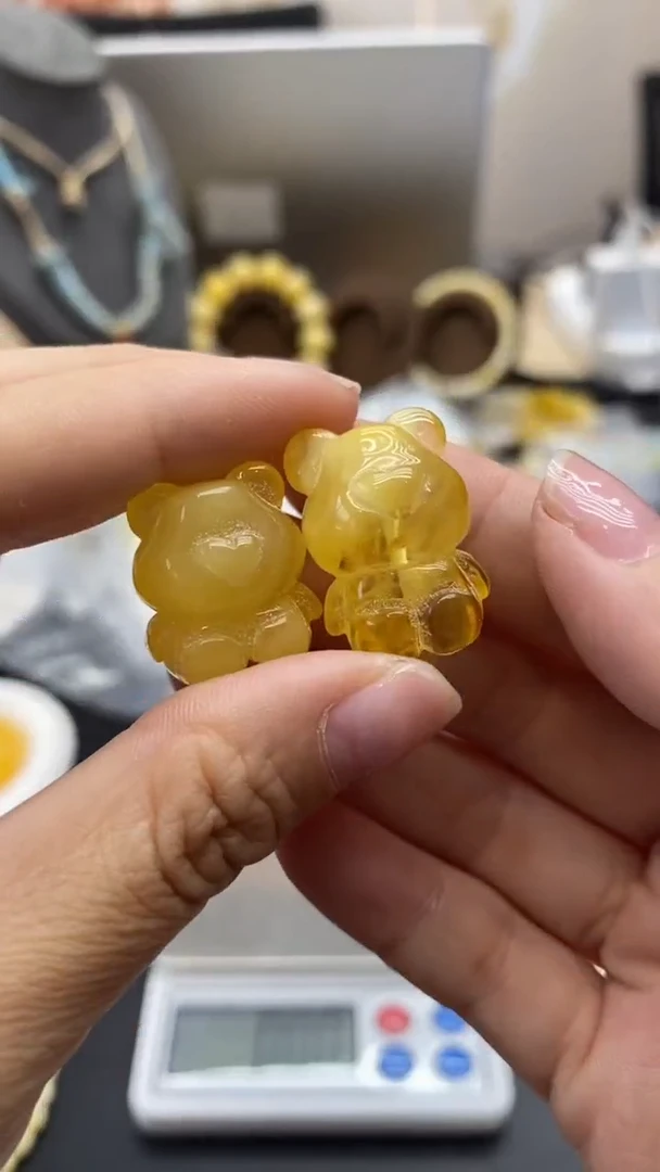 琥珀未镶嵌珠宝奇石2306多样性发其一默认有瑕