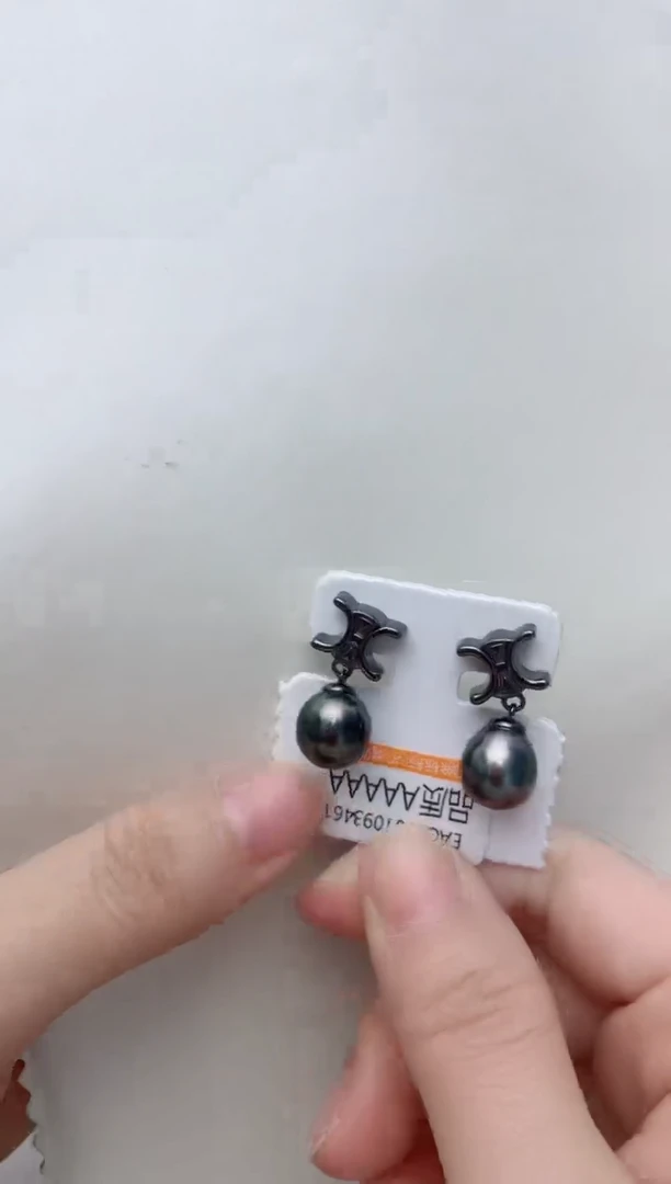 【闪购商品】海水珍珠耳饰银S925镶嵌A44