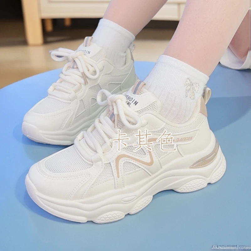 运动鞋女2025春夏新款女鞋初中生学生党妈妈轻便网面透气休闲鞋子