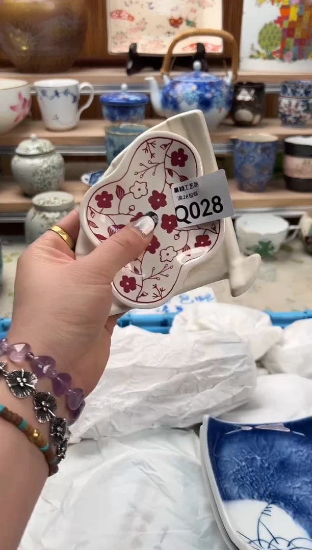 瓷片腼****?028  Q满28包邮 不满找客服延迟发货