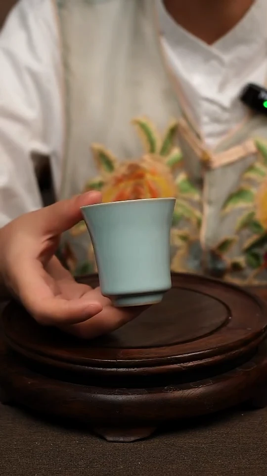 瓷片天青色闻香杯70ml微瑕不带礼盒