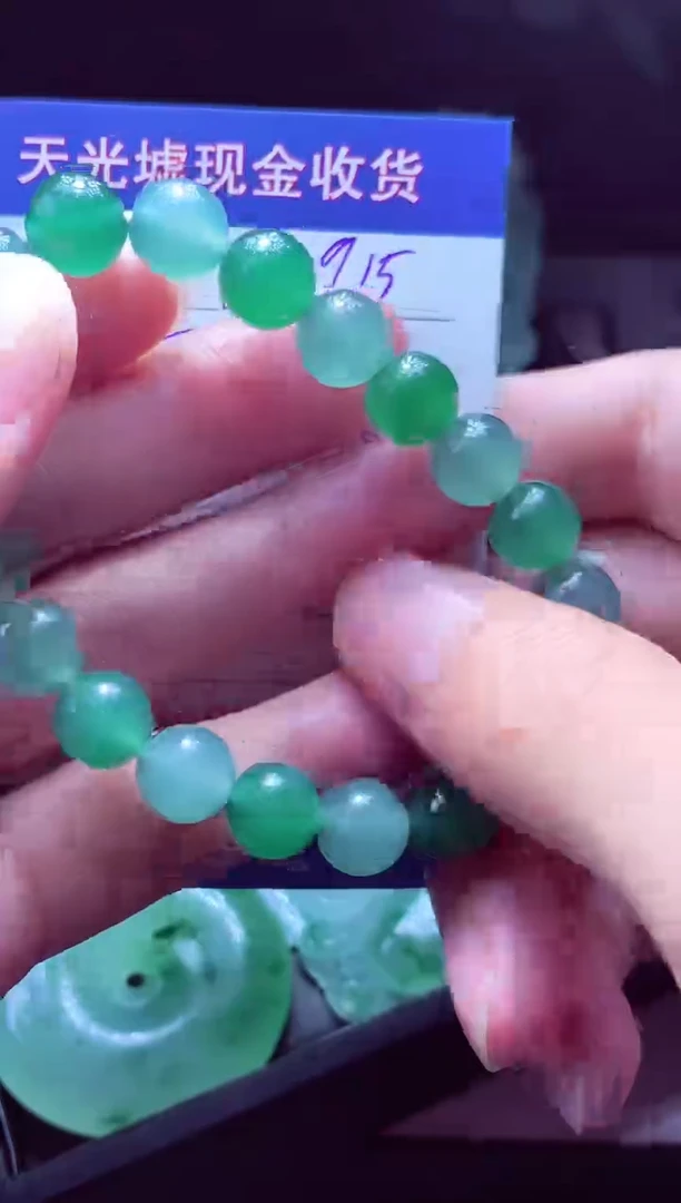未镶嵌定制翡翠?*熠 翡翠毛货定制514263